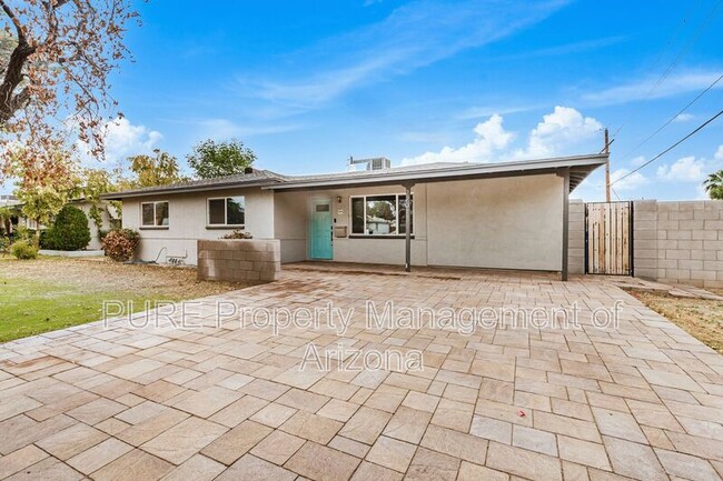 2201 E Montecito Ave in Phoenix, AZ - Building Photo - Building Photo