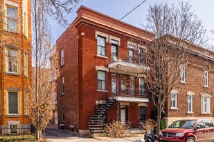 5005-5013 Garnier St in Montréal, QC - Building Photo