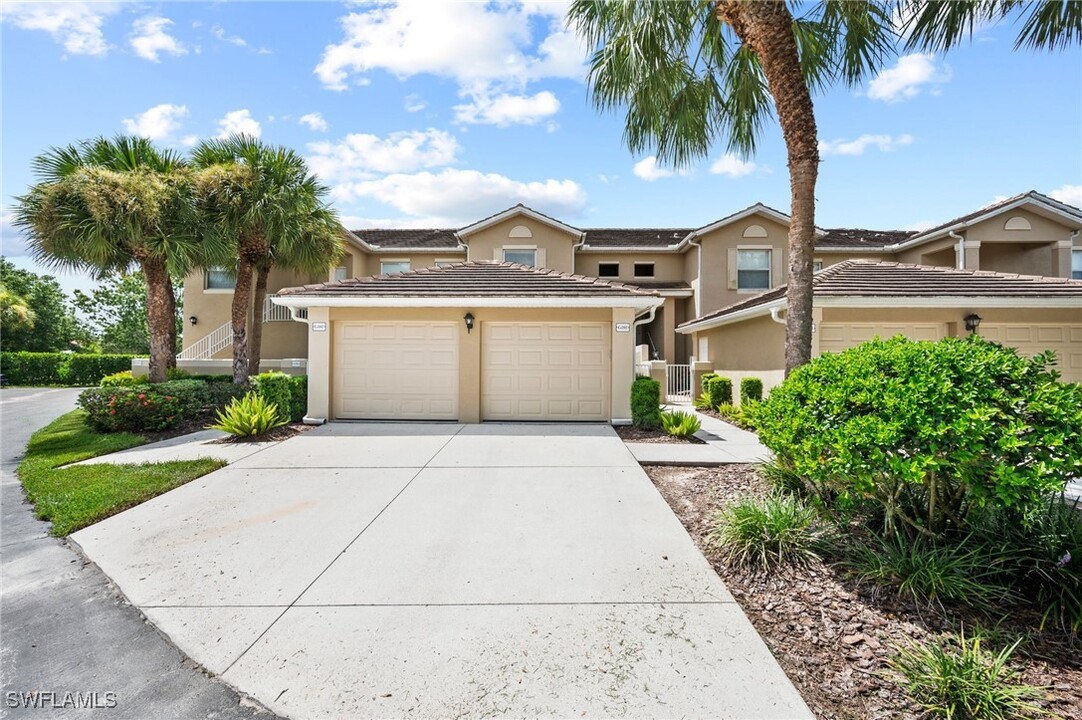 12090 Summergate Cir in Ft. Myers, FL - Building Photo