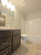 1114 N Brennan Ct in Sioux Falls, SD - Building Photo - Building Photo