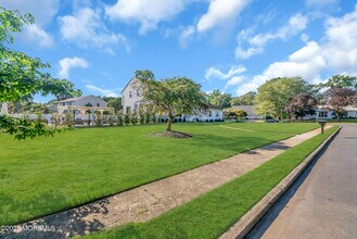 11 Brook Dr in Ocean Township, NJ - Building Photo - Building Photo