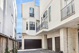 4715 Jackson St in Houston, TX - Building Photo