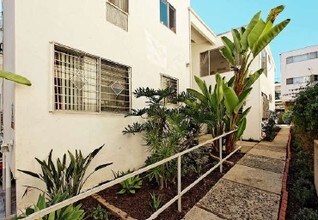 1633 N Poinsettia Pl in Los Angeles, CA - Building Photo - Building Photo