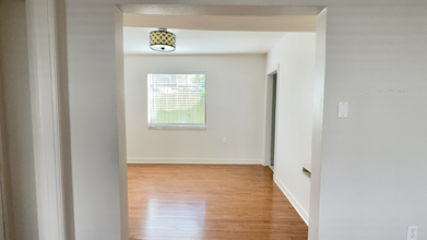 Downtown Living With A Capitol View! in Baton Rouge, LA - Building Photo - Building Photo