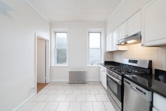 313 18th St in Union City, NJ - Building Photo - Building Photo