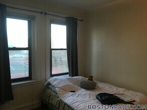 17-19-19 Washington St S in Malden, MA - Foto de edificio - Building Photo