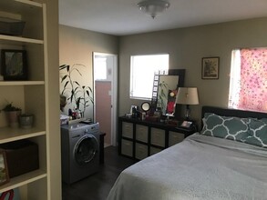 3020 C St, Unit 3024A C Street - 1 bed Upstairs in San Diego, CA - Building Photo - Building Photo