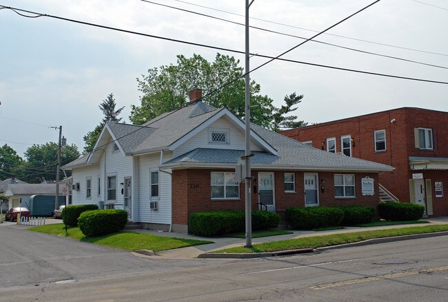 Manor House in Fairborn, OH - Foto de edificio - Building Photo
