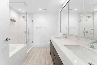 100 Lovejoy Wharf, Unit 10G in Boston, MA - Building Photo - Building Photo