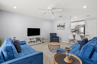 37762 Kelly B Ct in Zephyrhills, FL - Building Photo - Building Photo
