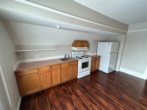 922 E Ermina Ave in Spokane, WA - Building Photo - Building Photo