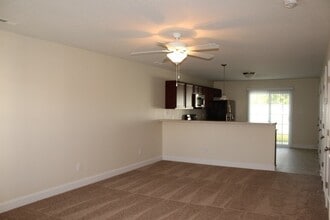 109 W Murrow Ln in Jacksonville, NC - Building Photo - Building Photo