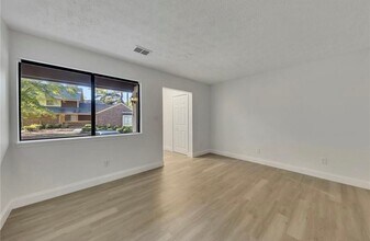 43 Country Pl Ct in Alpharetta, GA - Foto de edificio - Building Photo