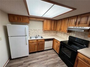 323 S 11th Pl in Rogers, AR - Building Photo - Building Photo