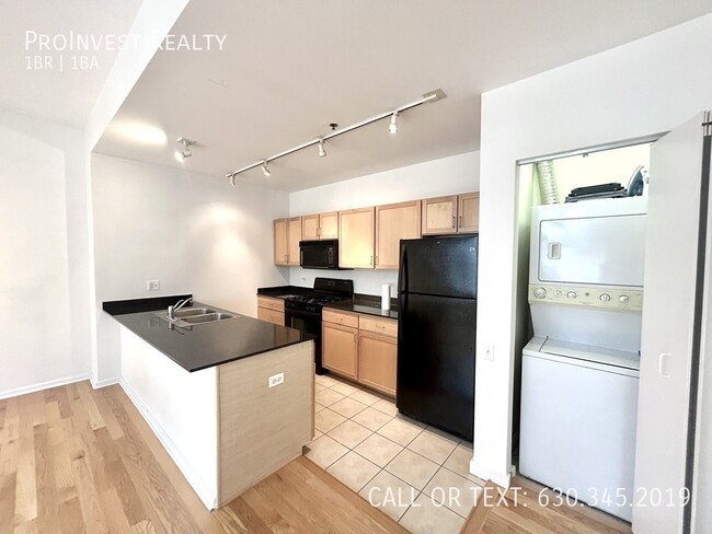 5 N Wabash Ave in Chicago, IL - Building Photo - Building Photo
