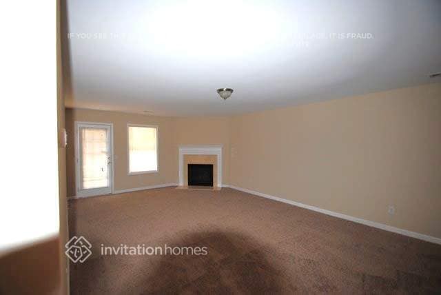 4720 Parkview Walk Dr in Lilburn, GA - Building Photo - Building Photo