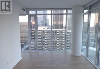 75-2175 St Nicholas St in Toronto, ON - Building Photo - Building Photo