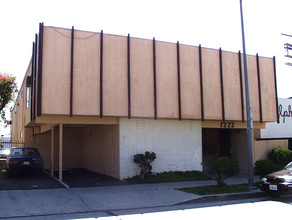 7222 Alabama Ave in Canoga Park, CA - Building Photo - Other