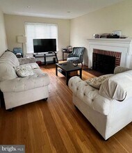 5601 Wyngate Dr in Bethesda, MD - Building Photo - Building Photo