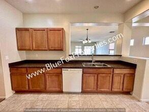 21184 E Frontier Rd in Red Rock, AZ - Building Photo - Building Photo