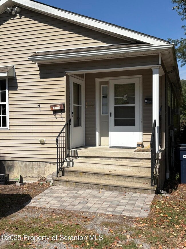property at 907 Lackawanna Ave