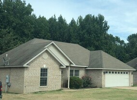 80 Rebecca Ln in Searcy, AR - Building Photo