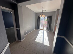 6741 Divers Loons St in North Las Vegas, NV - Building Photo - Building Photo