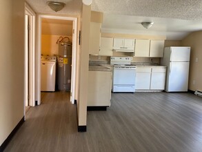 2101 W Mallon Ave in Spokane, WA - Building Photo - Building Photo