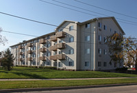 Beechwood at the Preserve in Waukegan, IL - Building Photo - Building Photo