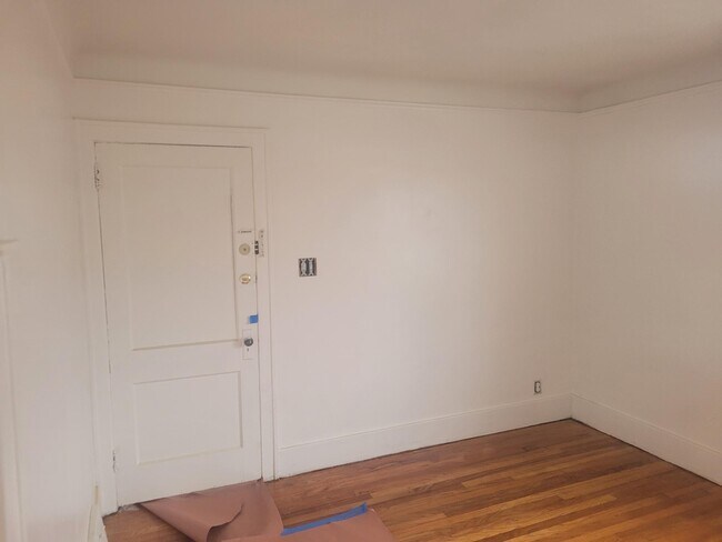 15832 Kentucky St in Detroit, MI - Building Photo - Building Photo