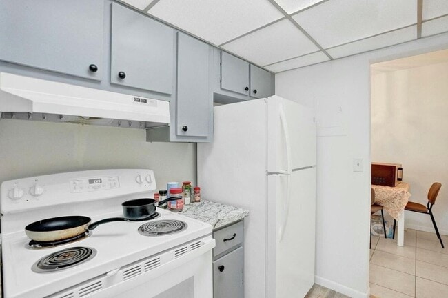 618 NW 13th St