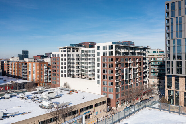 901 W Madison St in Chicago, IL - Building Photo - Building Photo