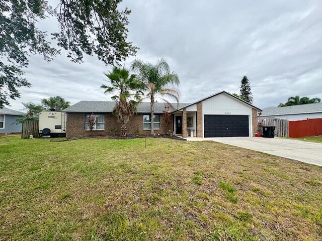 2302 SE Shipping Rd in Port St. Lucie, FL - Building Photo
