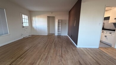 4805 Saviers Rd in Oxnard, CA - Building Photo - Building Photo