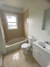 650 S 18th St in Newark, NJ - Foto de edificio - Building Photo