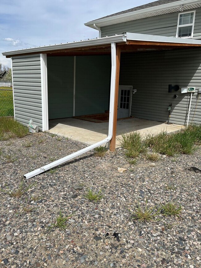 5535 Lester Ln in Shepherd, MT - Building Photo - Building Photo