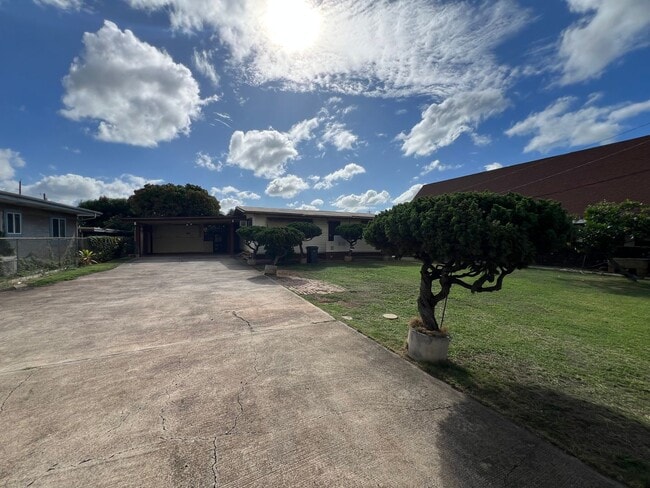 949 Lehua Ave in Pearl City, HI - Building Photo - Building Photo