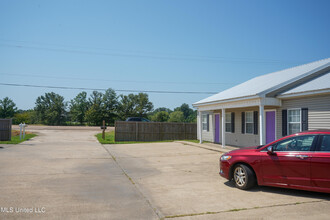 4280 Highway 8 in Cleveland, MS - Building Photo - Building Photo