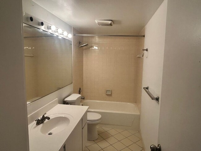 804 Blue Ridge Cir in West Palm Beach, FL - Building Photo - Building Photo
