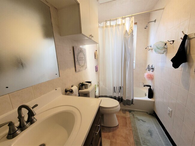 property at 9 Raven St
