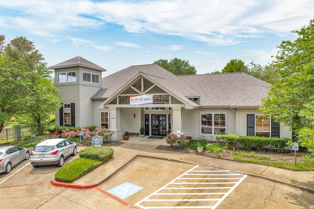 Arbors of Sam Houston Apartments Huntsville, TX Apartments For Rent