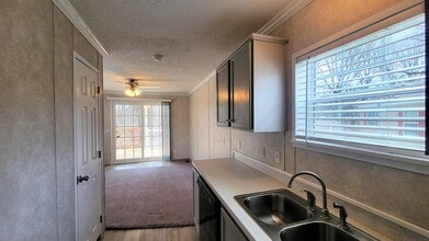 17 E Arizona in Belleville, MI - Building Photo - Building Photo