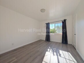 3446 Pine St in Castro Valley, CA - Building Photo - Building Photo