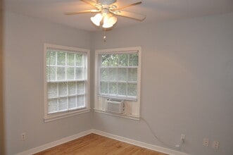 1027 Bellevue Pl in Jackson, MS - Building Photo - Building Photo