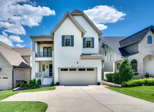 property at 1735 Hillmont Dr