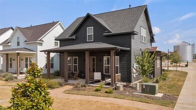 1018 Grant Wood Ave in Driftwood, TX - Building Photo - Building Photo