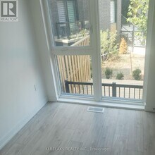 168 Clonmore Dr in Toronto, ON - Building Photo - Building Photo