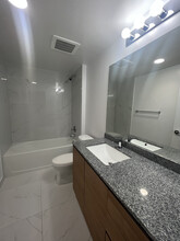 1149 NW 1st Pl, Unit B3 in Miami, FL - Building Photo - Building Photo