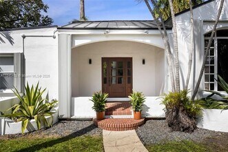 148 SW 22nd Rd in Miami, FL - Building Photo - Building Photo