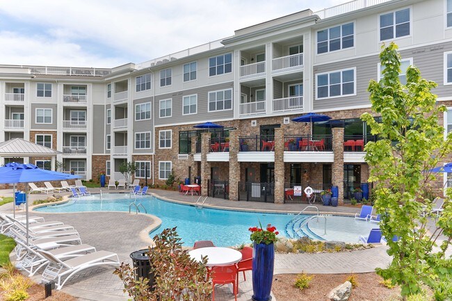 Residence at Tailrace Marina in Mount Holly, NC - Foto de edificio - Other